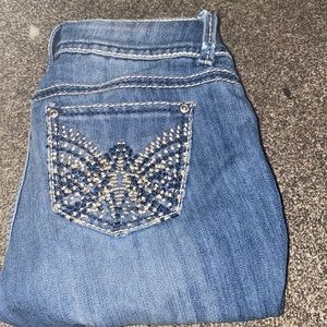 Cute ripped skinny jeans